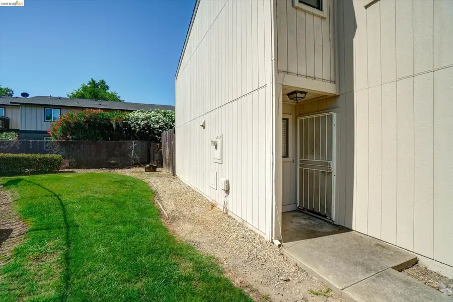 1351 Hood Rd, Sacramento, CA 95825 - #2