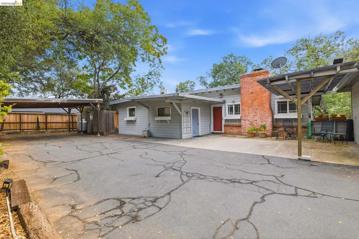 585 Jackson St, Sonora, CA 95370 - #1