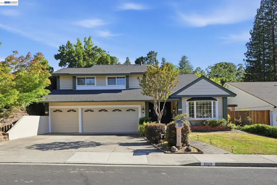 2229 Stewart Ave, Walnut Creek, CA 94596 - #2