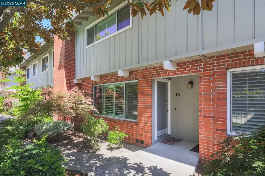 2135 Ascot Dr  #13, Moraga, CA 94556 - #2
