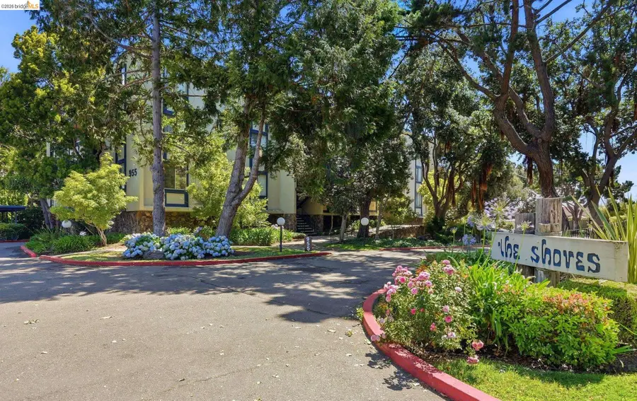 955 Shorepoint Ct  #208, Alameda, CA 94501 - #2