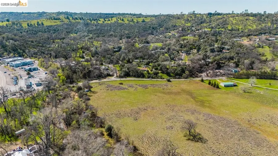 18500 Rawhide Rd, Jamestown, CA 95327 - #2