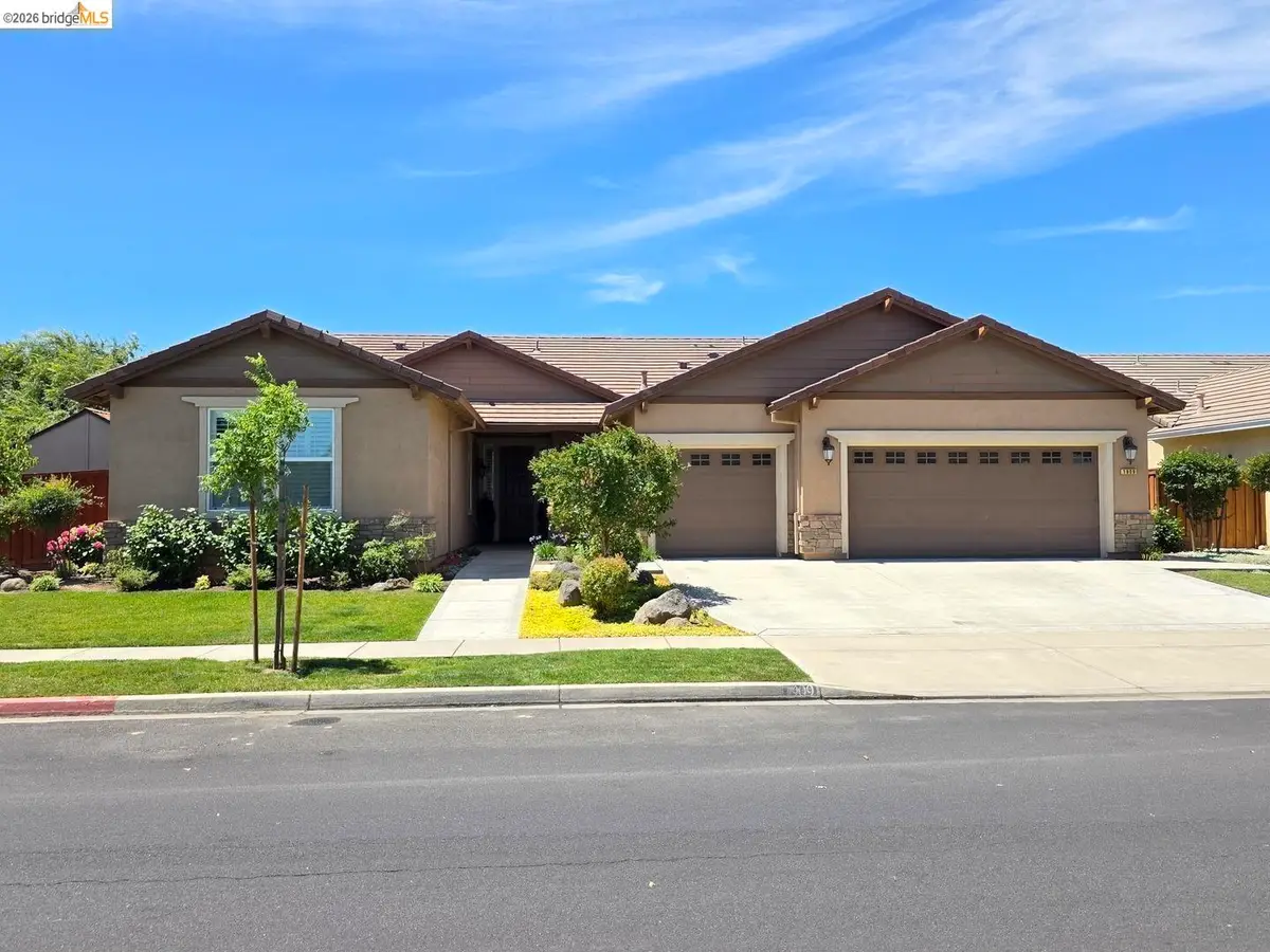 1909 Thomas Taylor DR, Hughson, CA 95326 - #1