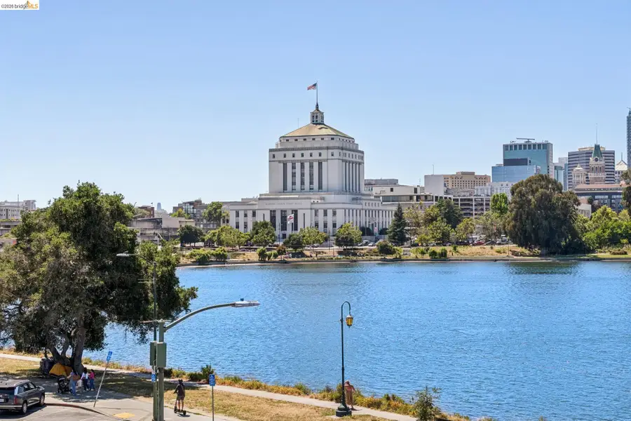 1410 Lakeshore Ave  #5, Oakland, CA 94606 - #3