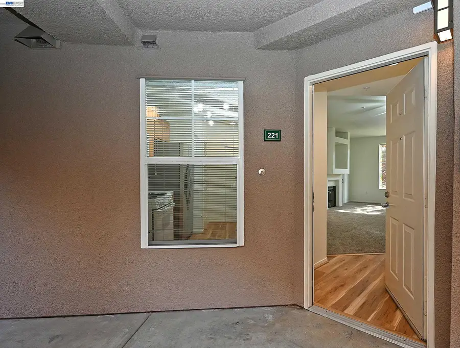 280 Caldecott Ln  #221, Oakland, CA 94618 - #2