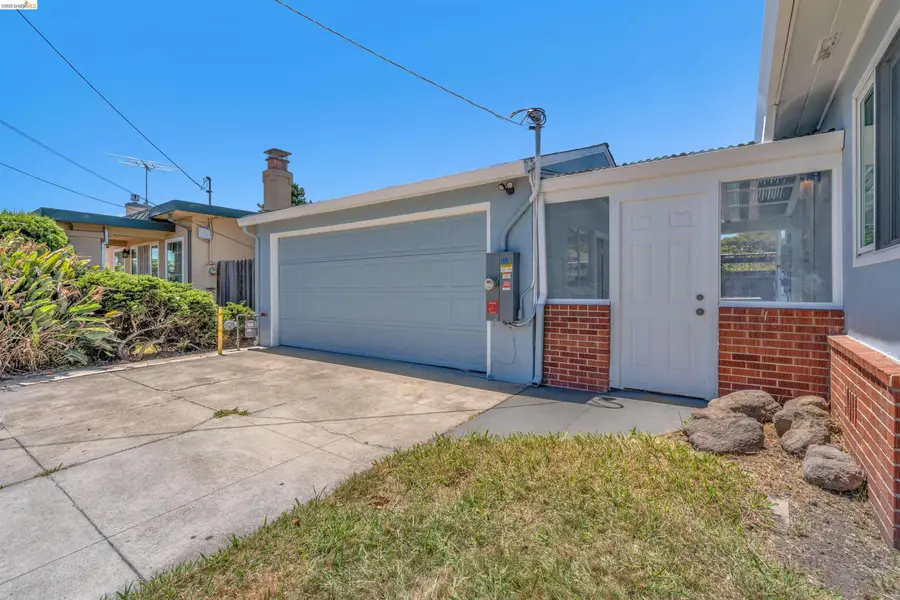 733 40Th St, Richmond, CA 94805 - #3
