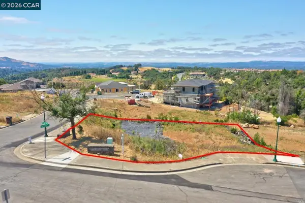 3567 Fir Hollow Ct, SANTA ROSA, CA 95403