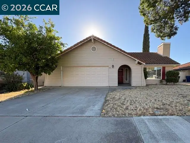 945 Arambel Dr, Patterson, CA 95363 - #1