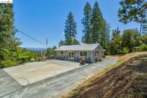 22361 Hells Hollow Rd. S., GROVELAND, CA 95321