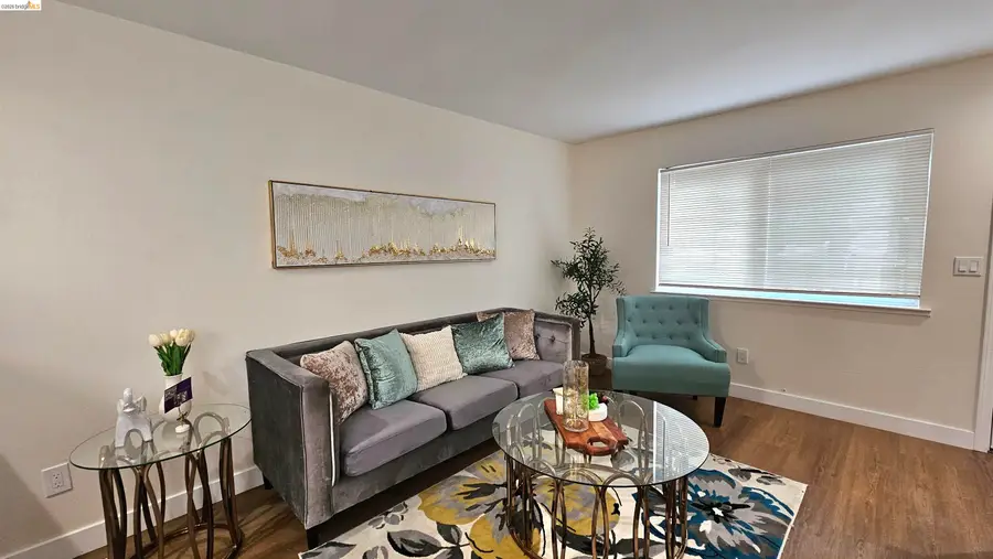 1826 Vicksburg Ave  #1, Oakland, CA 94601 - #3
