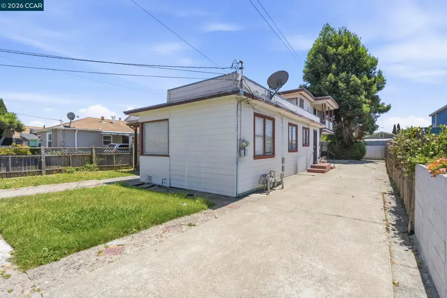 3008 Cente Avenue, Richmond, CA 94804 - #2