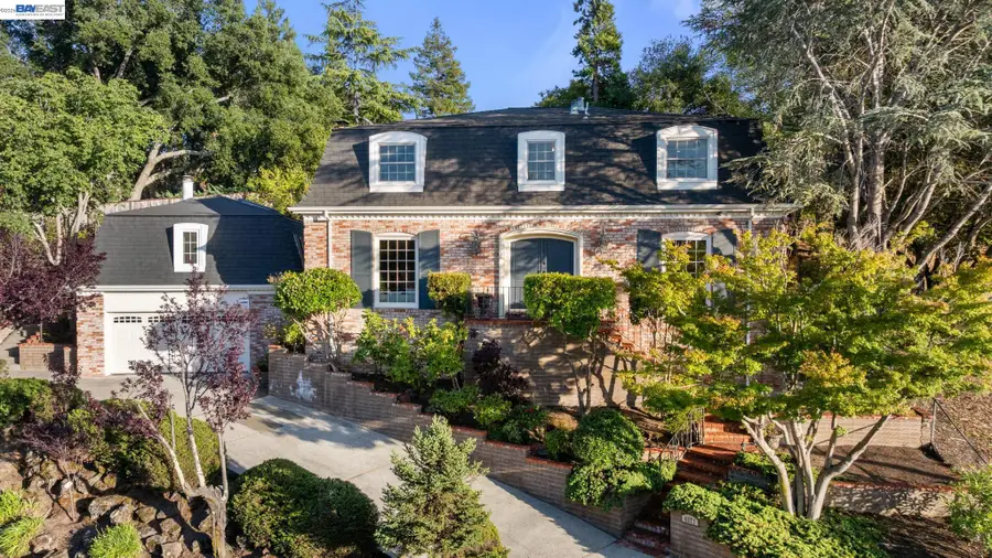 4571 Ewing Rd, Castro Valley, CA 94546 - #2