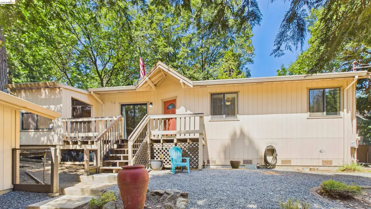 16961 Columbia River Dr, Sonora, CA 95370 - #1