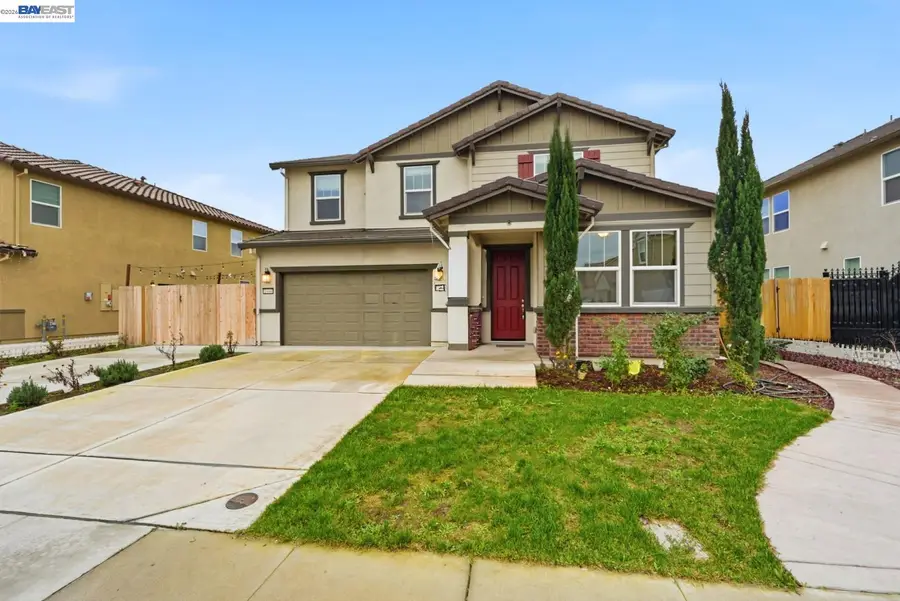 1444 Meridian St, Manteca, CA 95337 - #2