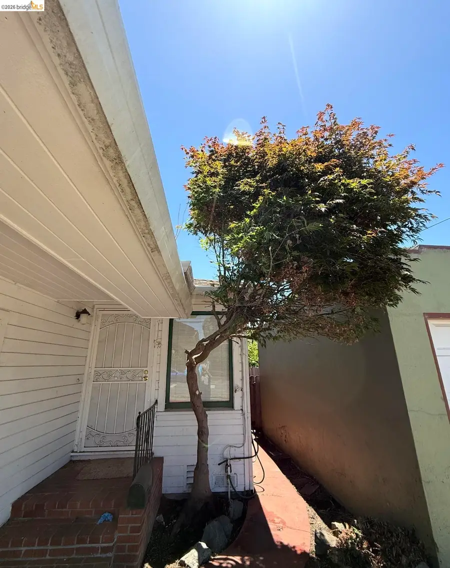 3212 Esmond Ave, Richmond, CA 94804 - #2