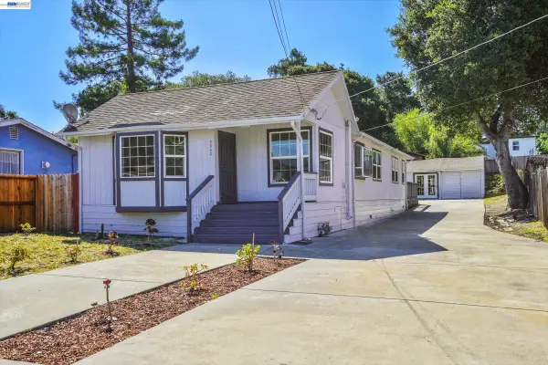 3932 Altamont Ave, OAKLAND, CA 94605