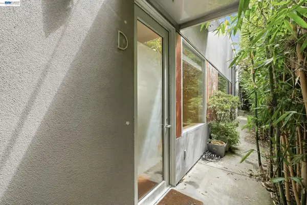 2709 10Th St  #D, BERKELEY, CA 94710