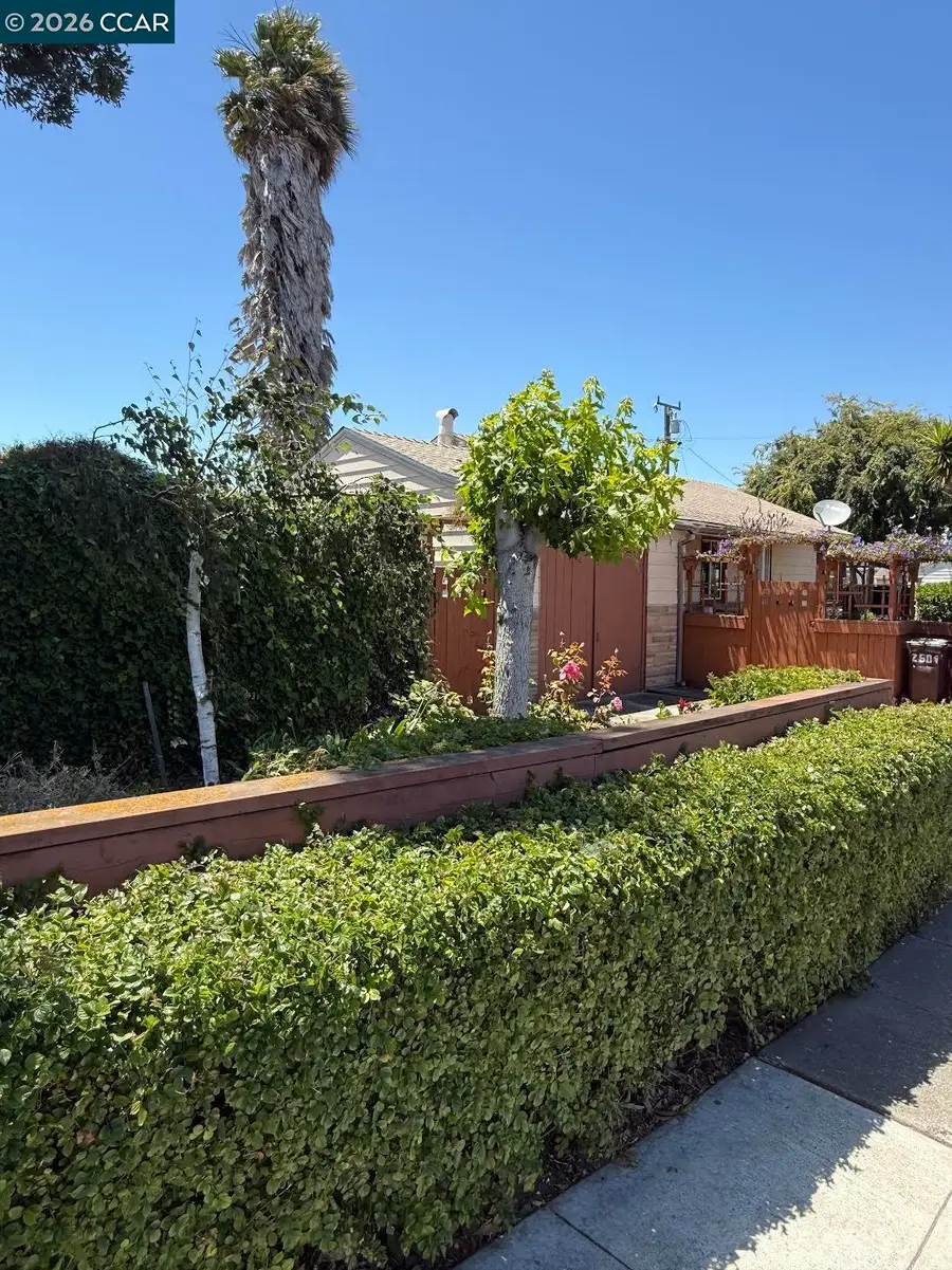 2501 MacArthur Ave, San Pablo, CA 94806 - #2