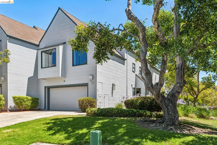 3300 Southridge Dr, Richmond, CA 94806 - #2