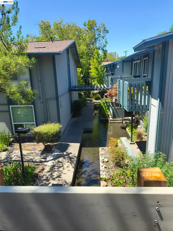 1036 Oak Grove Rd  #86, CONCORD, CA 94518