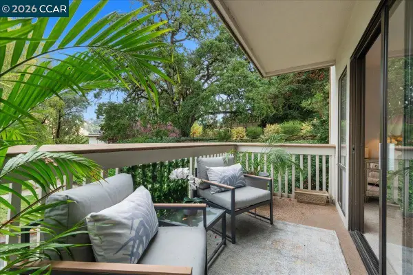 1317 Canyonwood Ct  #4, WALNUT CREEK, CA 94595