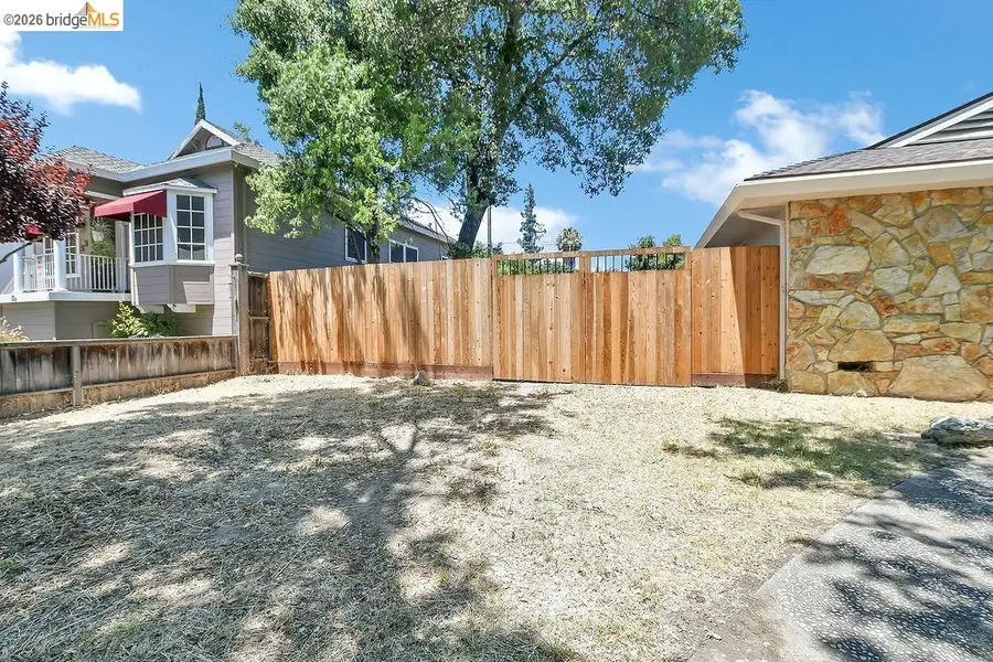 65 Arcade St, Stockton, CA 95204 - #2