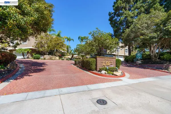 8591 Via Mallorca  #F, SAN DIEGO, CA 92037