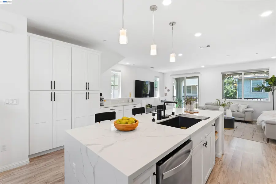 24107 Amaranth Loop, Hayward, CA 94541 - #3