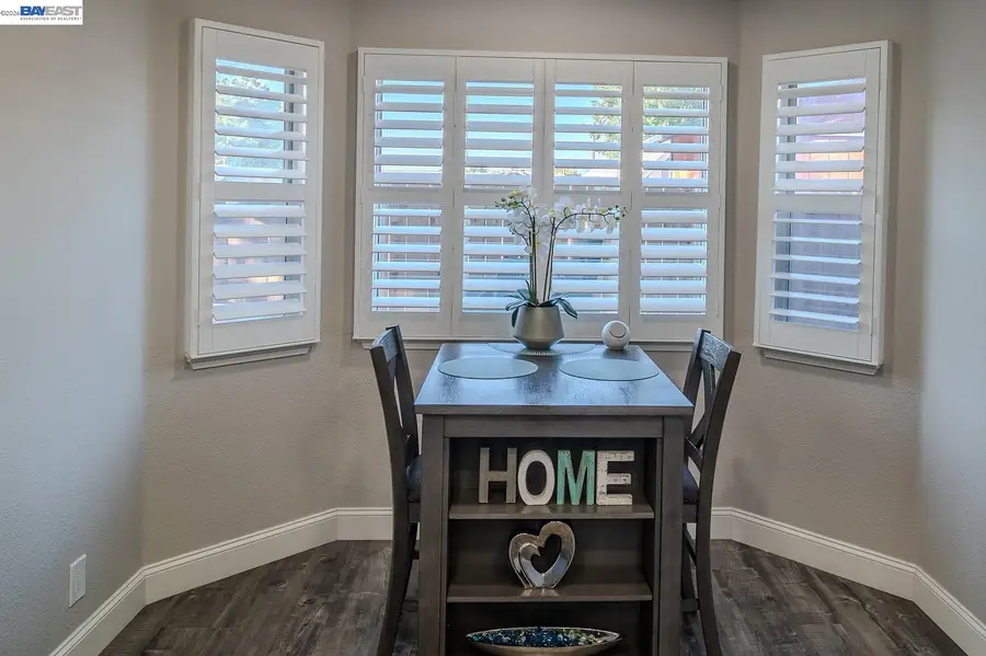 230 Laurelwood Cir, Manteca, CA 95336 - #3