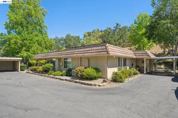2029 Ptarmigan Dr  #2, WALNUT CREEK, CA 94595