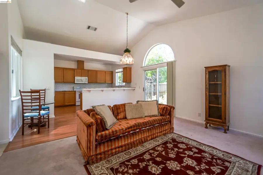240 Seabury St., Suisun City, CA 94585 - #3
