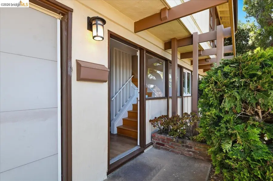 132 Rishell Dr, Oakland, CA 94619 - #2