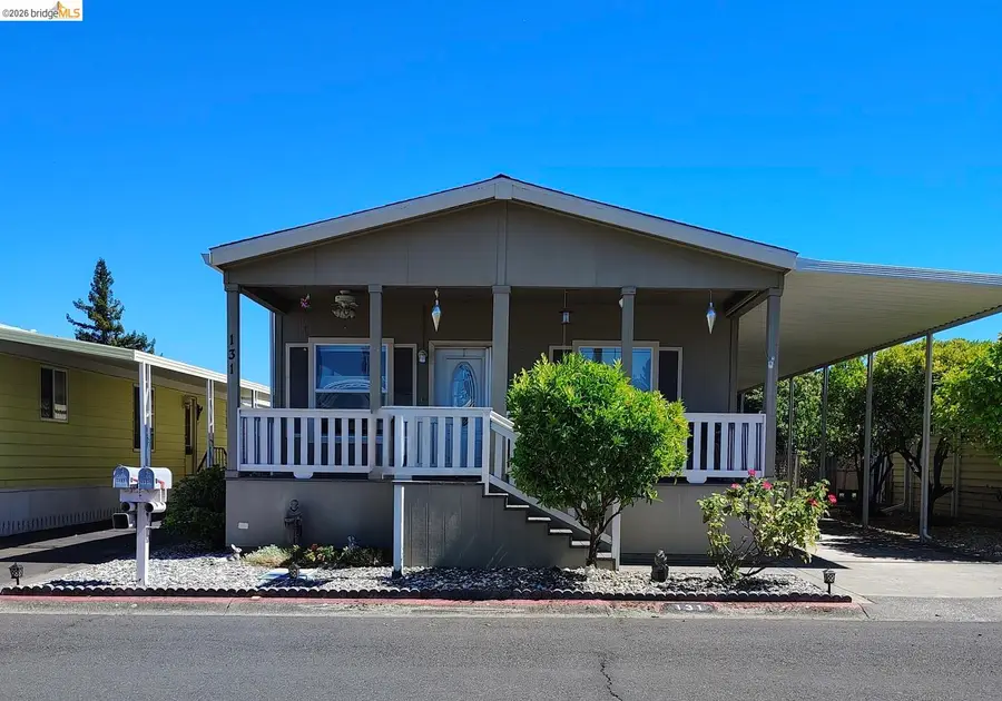131 Cabana DR, Napa, CA 94558 - #2