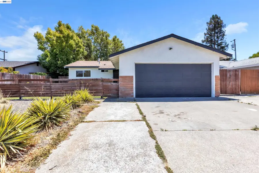 425 Tabor Ave, Fairfield, CA 94533 - #2