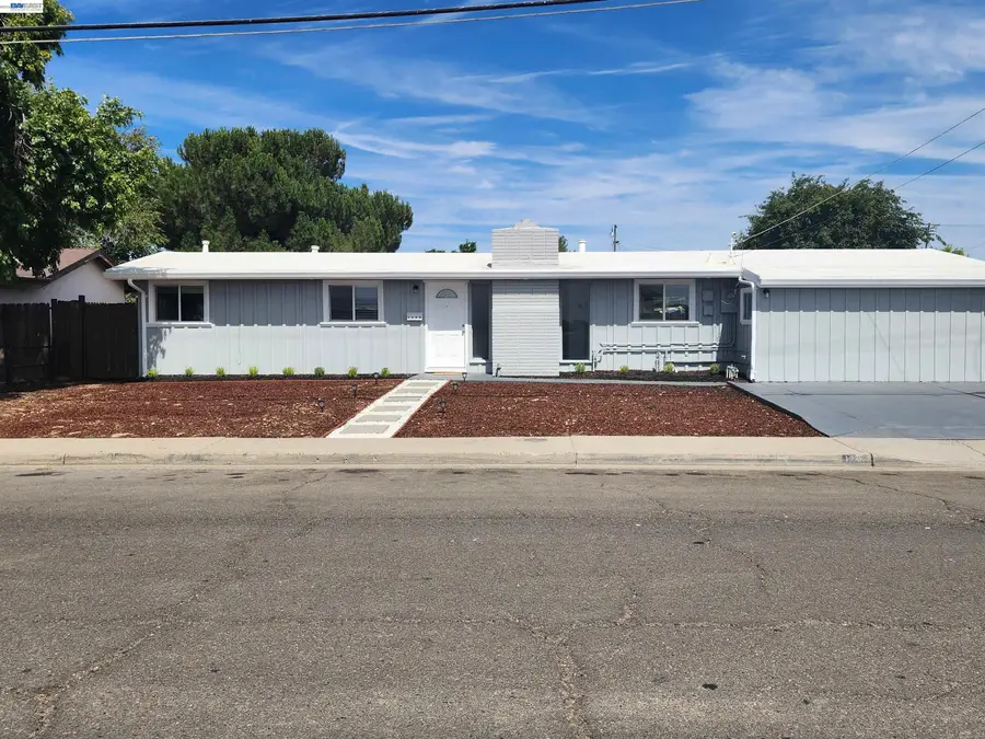 1238 Maryland Ave, Los Banos, CA 93635 - #2