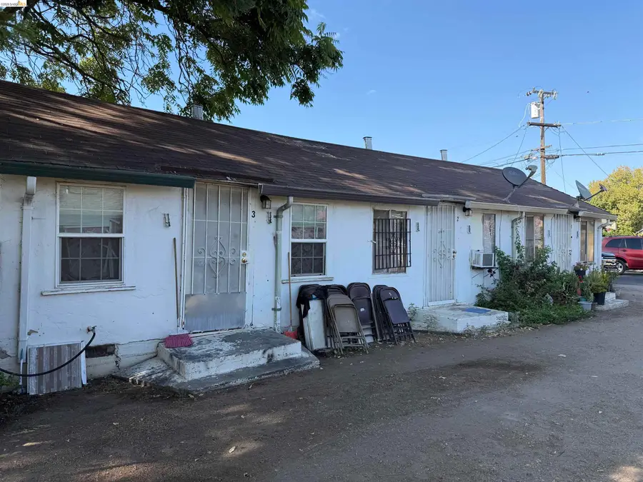 1441 Sierra Ln, Stockton, CA 95205 - #2