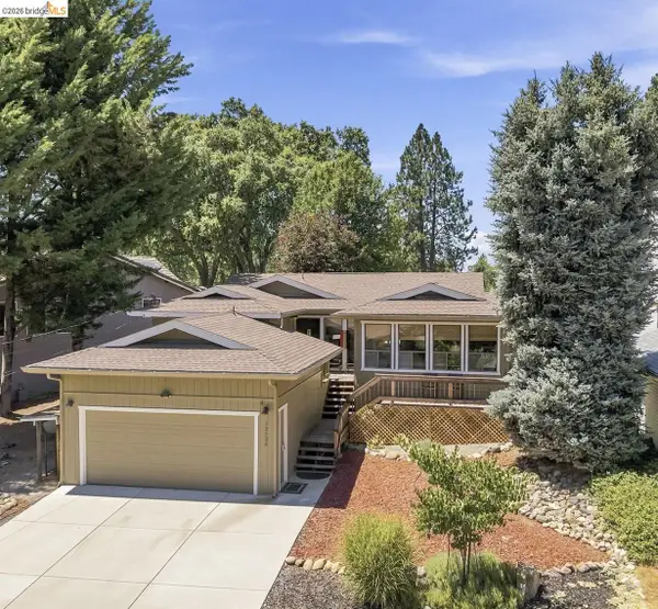 12728 Mount Jefferson St., GROVELAND, CA 95321