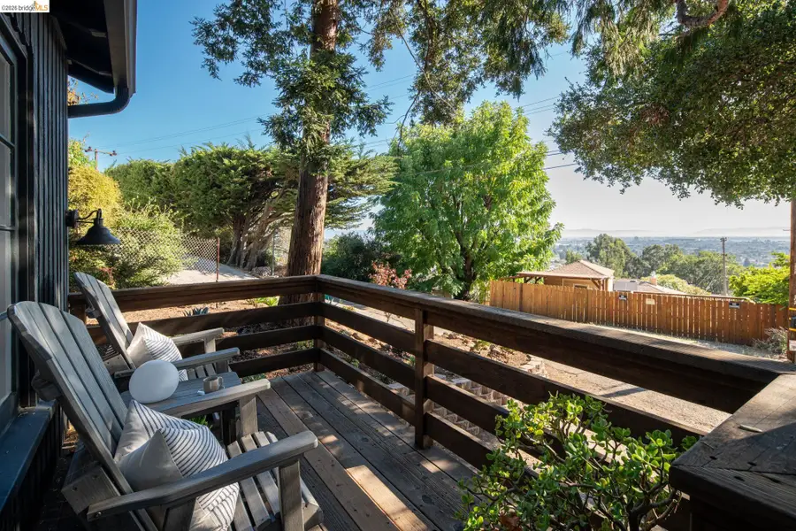7848 Hillmont Dr, Oakland, CA 94605 - #2