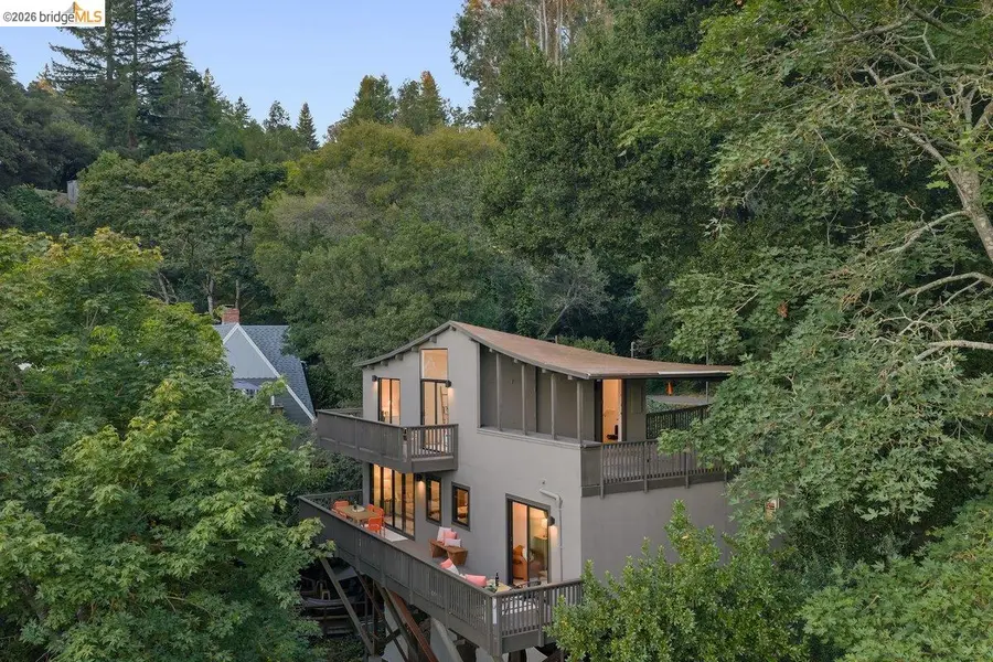 433 Capricorn Ave, Oakland, CA 94611 - #3
