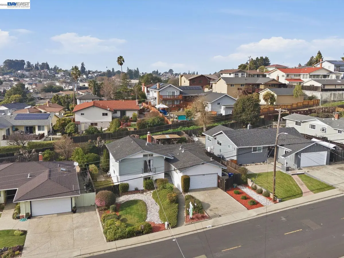 836 Hawthorne Dr, Rodeo, CA 94572 - #1