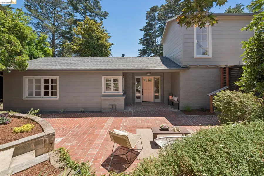 2339 Thackeray Dr, Oakland, CA 94611 - #2