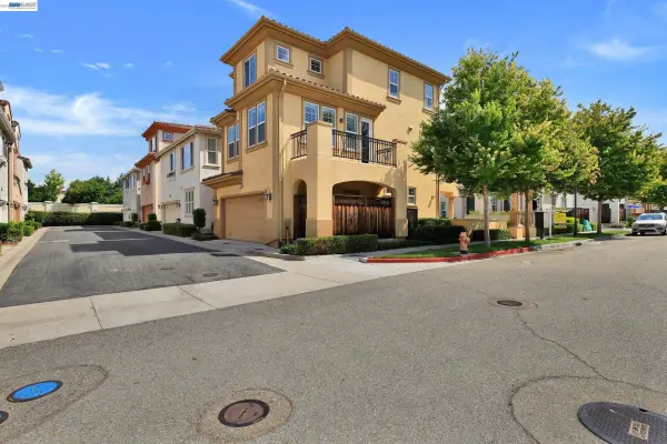 538 Selby Ln, LIVERMORE, CA 94551