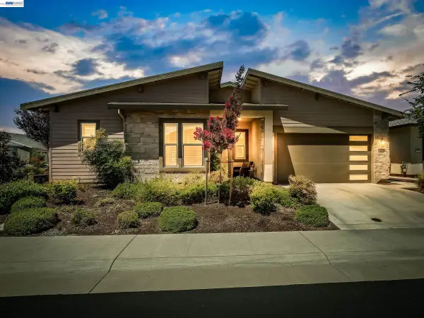 3001 Compass Ln, ROSEVILLE, CA 95747