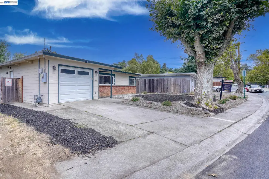 738 Lilly Ave, Hayward, CA 94544 - #2