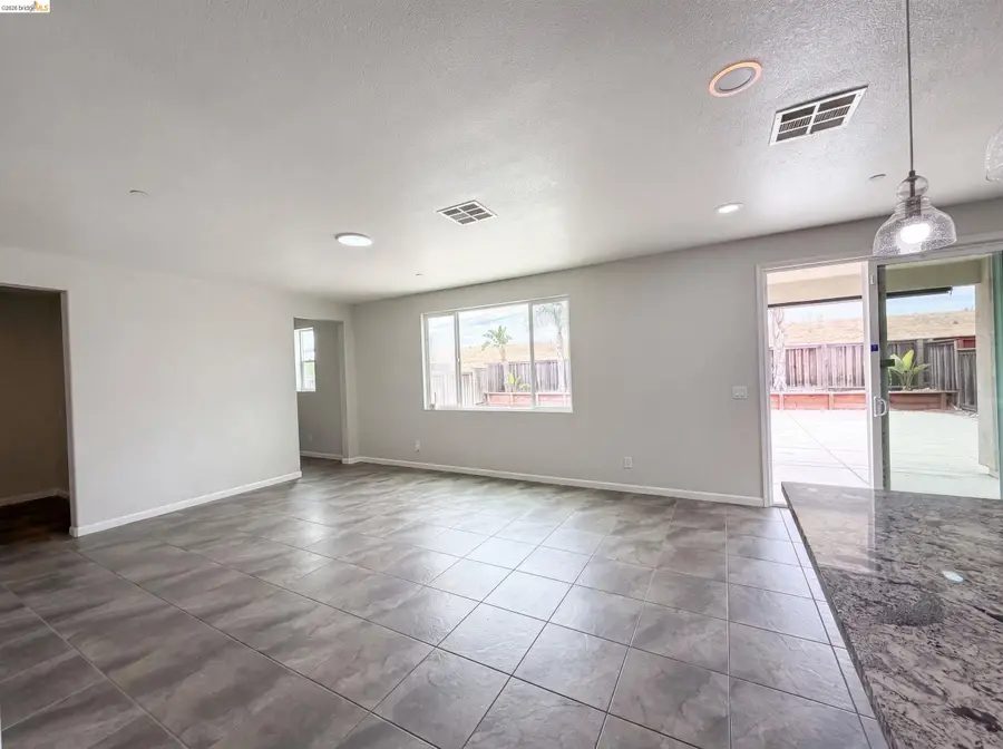 1519 Sycamore Dr, Oakley, CA 94561 - #3
