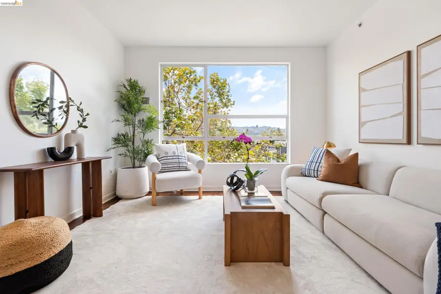 6465 San Pablo Ave  #3-3, Oakland, CA 94608 - #2