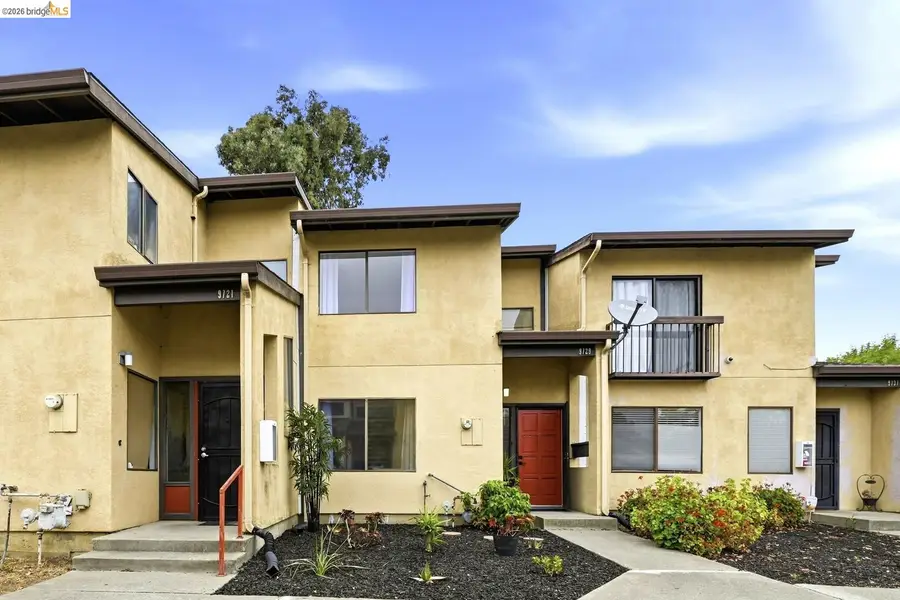 9729 Elmview DR, Oakland, CA 94603 - #2
