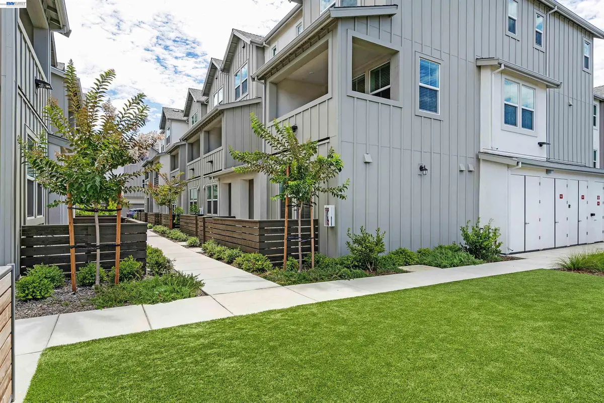 3765 Castro Valley Blvd, Castro Valley, CA 94546 - #1