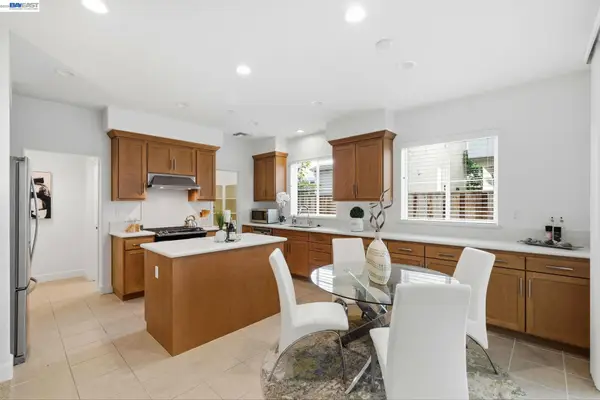 8553 Schooner Way, NEWARK, CA 94560