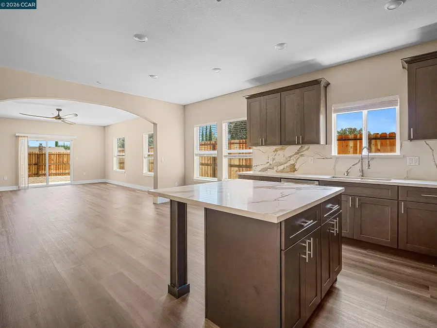 4528 Austin St, Sacramento, CA 95838 - #3